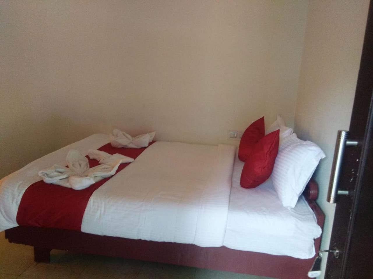 Holly Hock Bed & Breakfast Munnar Eksteriør bilde