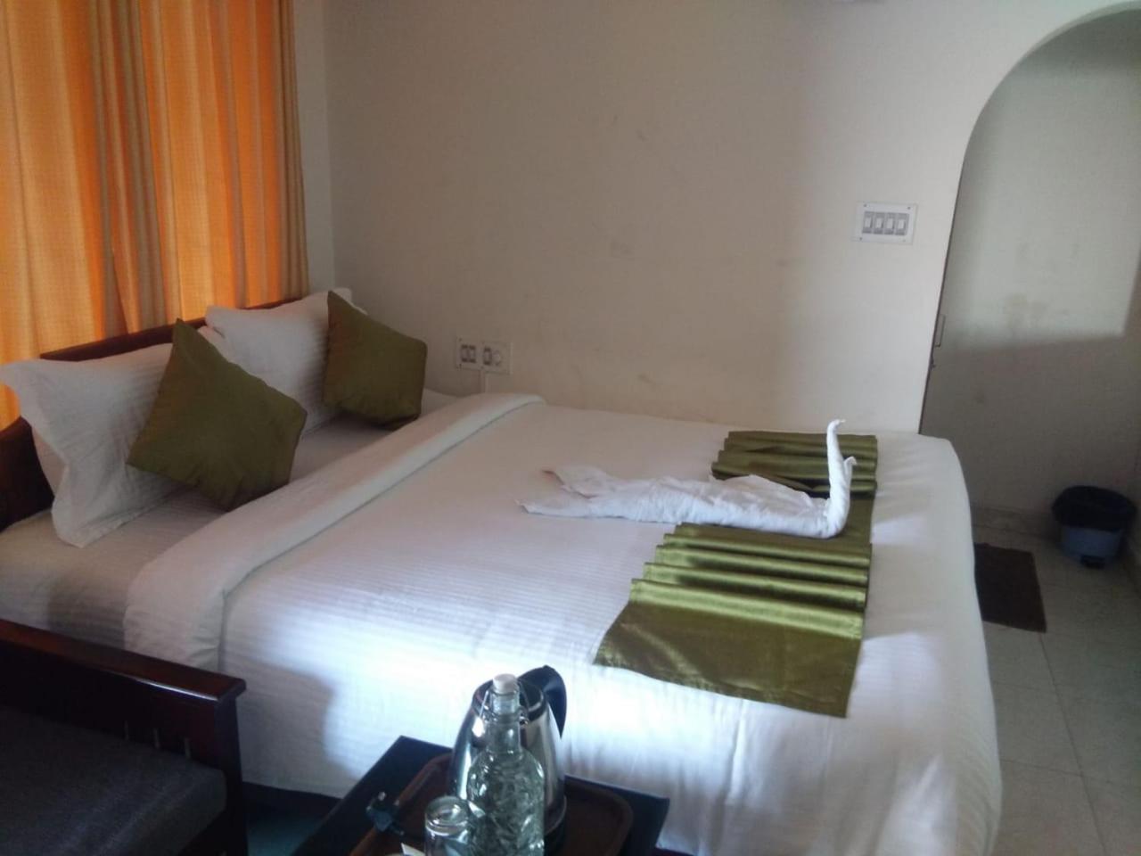 Holly Hock Bed & Breakfast Munnar Eksteriør bilde